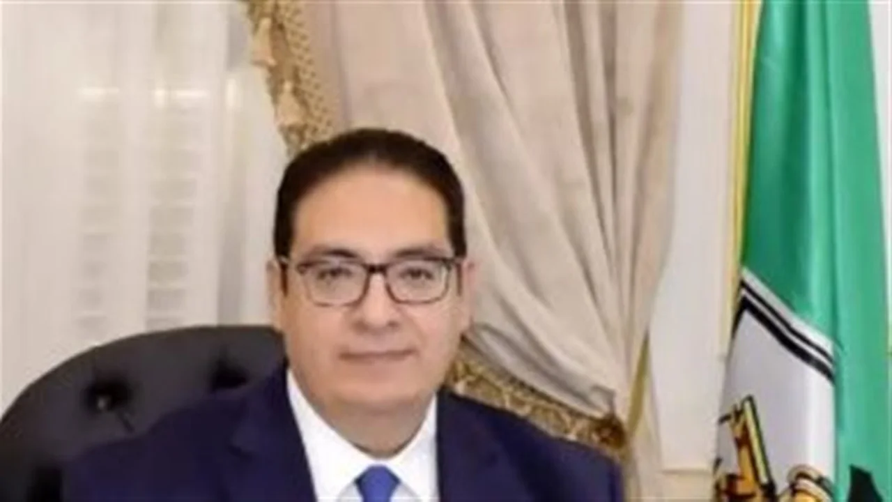 شهادة رئاسية.. محمد سامي عبدالصادق يثمن دور جامعة القاهرة